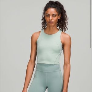 Lululemon Invigorate Tank Silver Blue sz 8